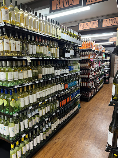 Liquor Store «Northwest Fine Wines Spirits», reviews and photos, 808 Westminster Pike, Reisterstown, MD 21136, USA