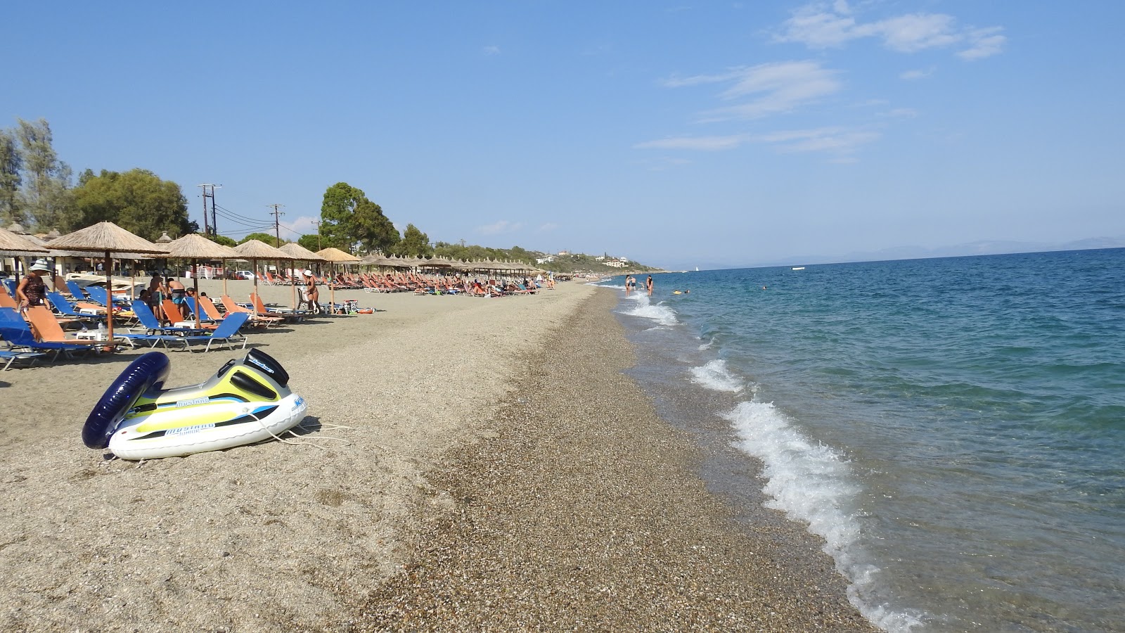 Fotografija Montenegro beach z svetel pesek površino