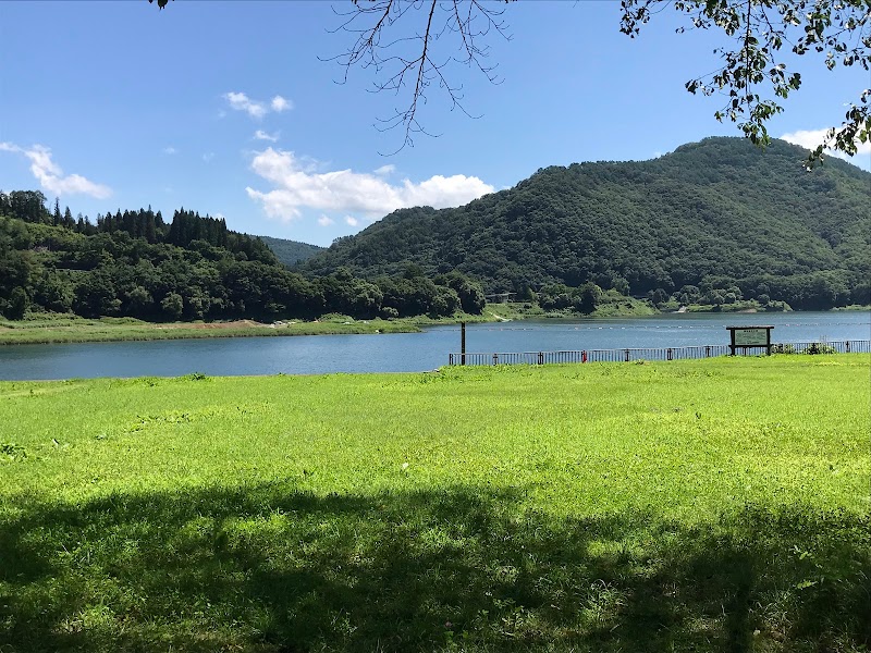 川尻湖畔公園