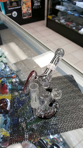 Tobacco Shop «BELLAIRE SMOKE SHOP», reviews and photos, 7710 Bellaire Blvd, Houston, TX 77036, USA