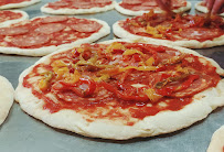 Photos du propriétaire du Pizzas à emporter La Cabane à Pizza - Pizzeria 24h/24 7j/7 à Perrusson - n°2