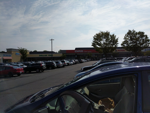 Office Supply Store «Staples», reviews and photos, 9230 Old Keene Mill Rd, Burke, VA 22015, USA