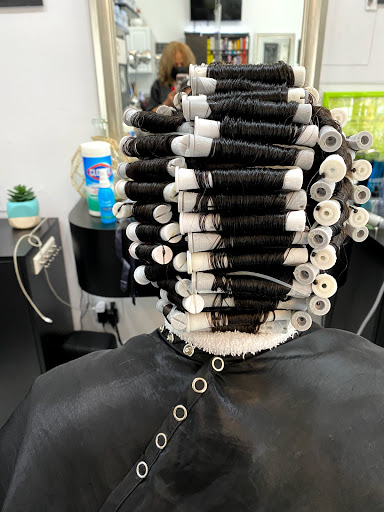 Hair Salon «Crissel New York Hair Salon», reviews and photos, 4013 5th Ave, Brooklyn, NY 11232, USA