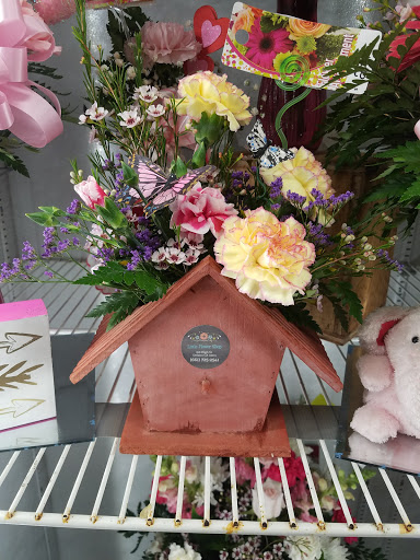 Florist «Little Flower Shop», reviews and photos, 616 High St, Delano, CA 93215, USA