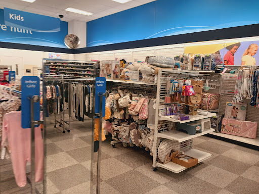 Clothing Store «Ross Dress for Less», reviews and photos, 6901 W Grand Ave, Gurnee, IL 60031, USA