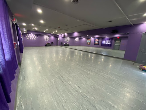 Dance School «Shine Bright Dance Studio», reviews and photos, 942 Tiffany Rd A, Antioch, IL 60002, USA