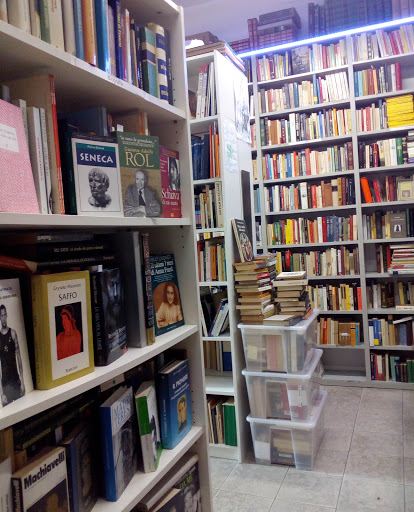 Equilibri Libreria Torino, libri usati e fuori catalogo.