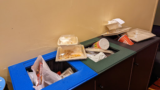 Movie Theater «AMC Framingham 16 with Dine-in Theatres», reviews and photos, 22 Flutie Pass, Framingham, MA 01701, USA