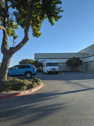 Shipping and Mailing Service «FedEx Ship Center», reviews and photos, 710 Dado St, San Jose, CA 95131, USA