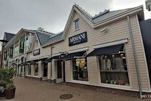 Armani Outlet image