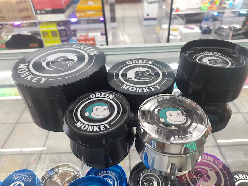 Vaporizer Store «27 Vape & Smoke», reviews and photos, 5268 S 27th St, Milwaukee, WI 53221, USA