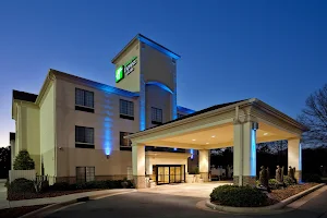 Holiday Inn Express & Suites Albemarle, an IHG Hotel image