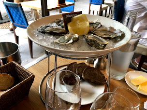 Photo n°118 de Vin & Marée Suffren Ecole Militaire à Paris ()