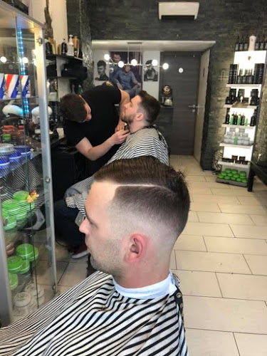 Reacties en beoordelingen van Kapsalon Chenni