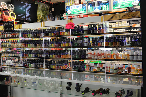 Tobacco Shop «Amsterdam Smoke Shop», reviews and photos, 510 W Court St, Seguin, TX 78155, USA