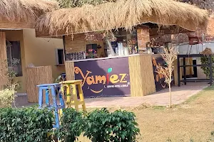 Yamiez-Food Lane image