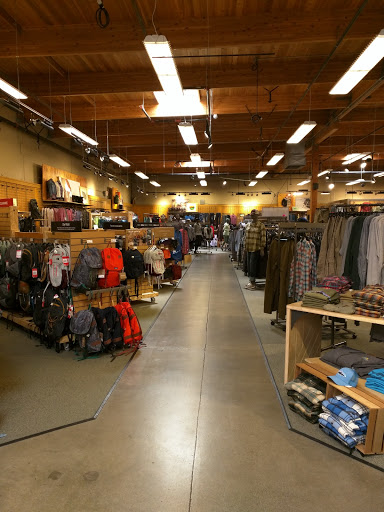 Camping Store «REI», reviews and photos, 7410 SW Bridgeport Rd, Tigard, OR 97224, USA