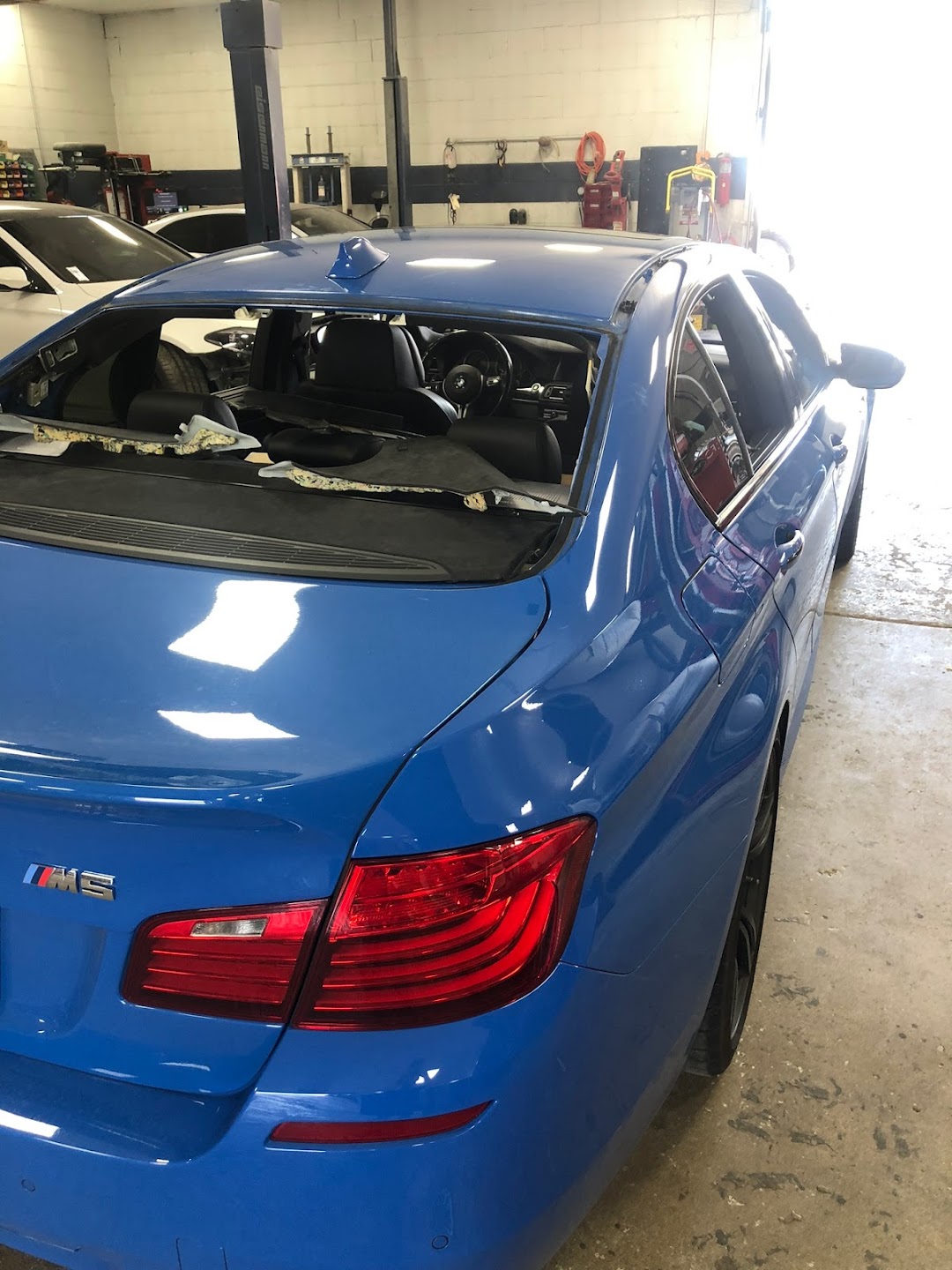 Advanced Auto Glass Inc