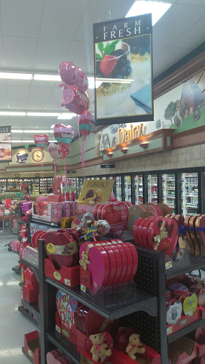 Supermarket «Stater Bros. Markets», reviews and photos, 2841 Mary St, Riverside, CA 92506, USA