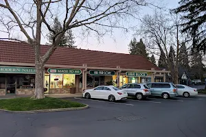 Sycamore Square Shopping Center image