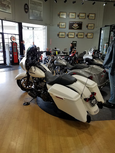 Harley-Davidson Dealer «Adamec Harley-Davidson», reviews and photos, 1520 Wells Rd, Orange Park, FL 32073, USA