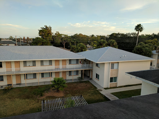 Roofing Contractor «Alvarez Home Repairs, LLC», reviews and photos, 13101 Automobile Blvd, Clearwater, FL 33762, USA