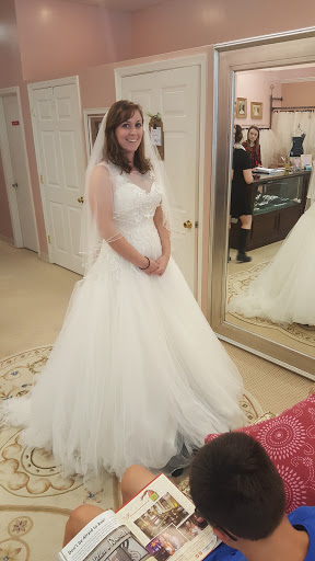 Bridal Shop «Bliss Bridal Consignment Boutique», reviews and photos, 2033 Huguenot Rd, Richmond, VA 23235, USA