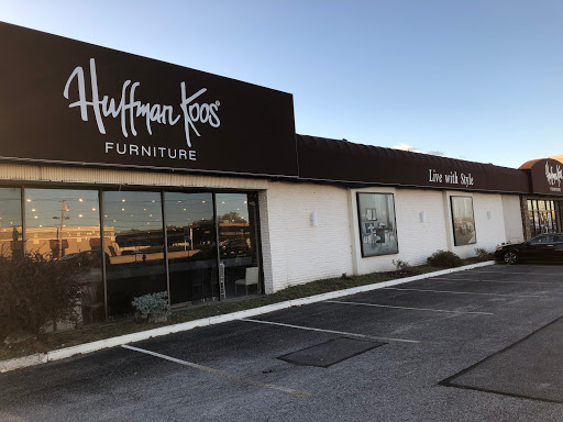 Furniture Store «Huffman Koos Furniture», reviews and photos, 1640 Broadhollow Rd, Farmingdale, NY 11735, USA