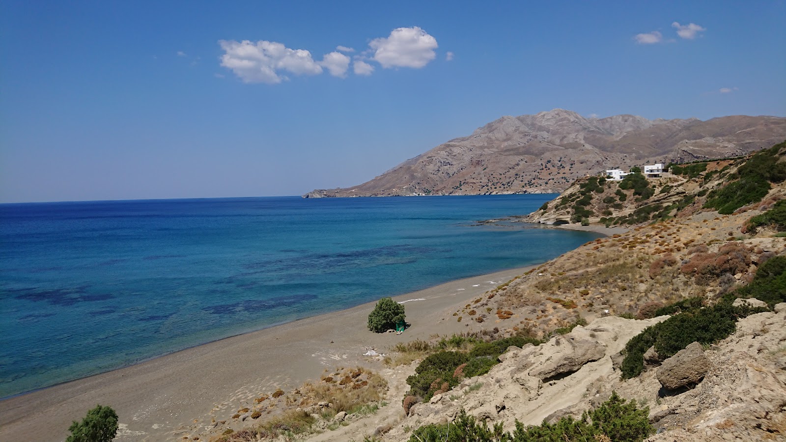 Krassas beach'in fotoğrafı çok temiz temizlik seviyesi ile