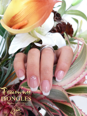 Passion'née d'ongles (Charlène prothésiste ongulaire) à Luynes