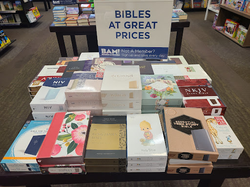 Book Store «Books-A-Million», reviews and photos, 1100 N Wesleyan Blvd, Rocky Mount, NC 27804, USA