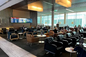 Qantas Domestic Business Lounge Canberra image