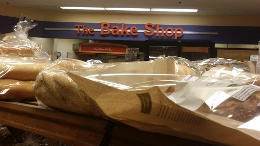 Grocery Store «Hannaford Supermarket», reviews and photos, 22 Goding Rd, Lincoln, ME 04457, USA