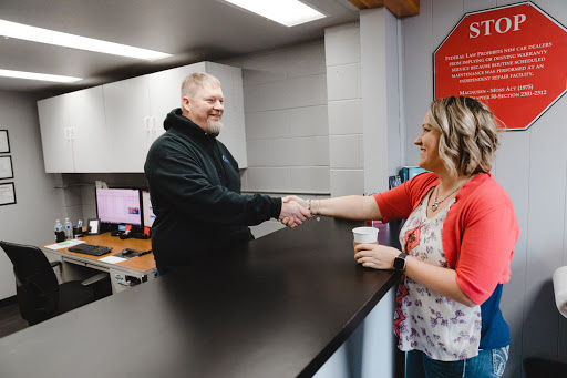 Auto Repair Shop «Hoesly Eco Automotive», reviews and photos, 210 W McLoughlin Blvd, Vancouver, WA 98660, USA