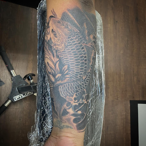 Tattoo Shop «Masterpiece Tattoo & Body Piercing», reviews and photos, 99 NH-28, Salem, NH 03079, USA