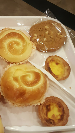 Bakery «85C Bakery Cafe - Cerritos», reviews and photos, 11486 South St, Cerritos, CA 90703, USA