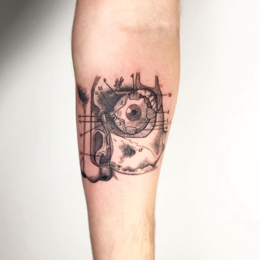 Tattoo Shop «White Whale Tattoo», reviews and photos, 650 E McMillan St, Cincinnati, OH 45206, USA