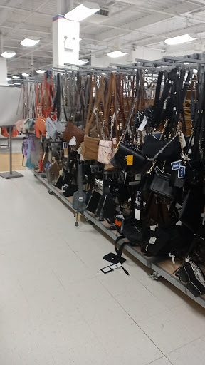 Department Store «Marshalls», reviews and photos, 1380 Northern Blvd, Manhasset, NY 11030, USA