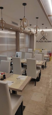 Atmosphère du Restaurant japonais Plaza Sushi à Montigny-le-Bretonneux - n°1