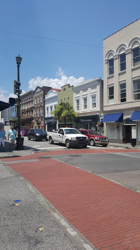 Furniture Store «Pottery Barn», reviews and photos, 321 King St, Charleston, SC 29401, USA