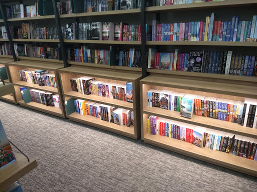 Shopping Mall «Village Of Rochester Hills», reviews and photos, 104 Adams Rd, Rochester, MI 48309, USA