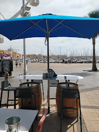 Atmosphère du Bar-restaurant à huîtres L'écailler - Bar à Huîtres à Agde - n°19