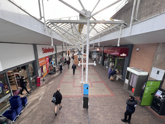 Reviews of Kings Chase Shopping Centre in Bristol - Shopping mall