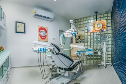 مركز بلايا لطب الأسنان - Playa Dental Center