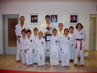 Taekwondo Schule Kaiser Egerlandstraße 43, 82538 Geretsried, Deutschland