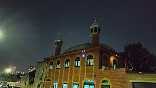 Comments and reviews of Stratford Islamic Association
