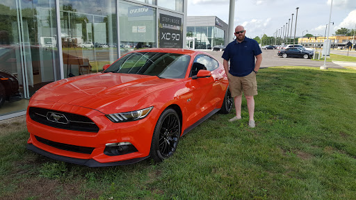 Car Dealer «Byers Volvo», reviews and photos, 301 N Hamilton Rd, Columbus, OH 43213, USA