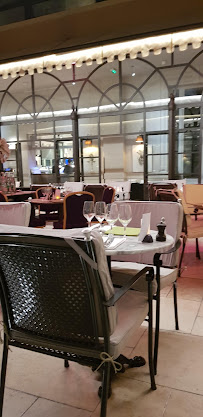 Atmosphère du Restaurant La Cour Brasserie Chartres - n°14