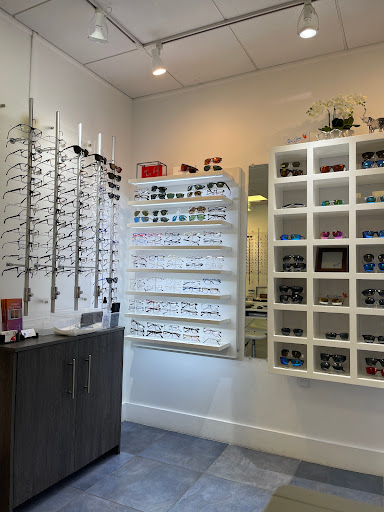 Eyes on Brickell, 1925 Brickell Ave D-202, Miami, FL 33129, USA, 