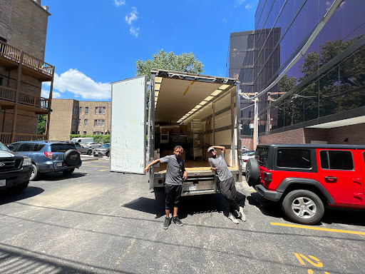 Moving and Storage Service «Two Men and a Truck», reviews and photos, 2417 W Fulton St, Chicago, IL 60612, USA